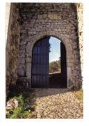 Porta do Sol vista do exterior do Castelo de Sesimbra