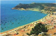 Vista geral da vila e da baía de Sesimbra